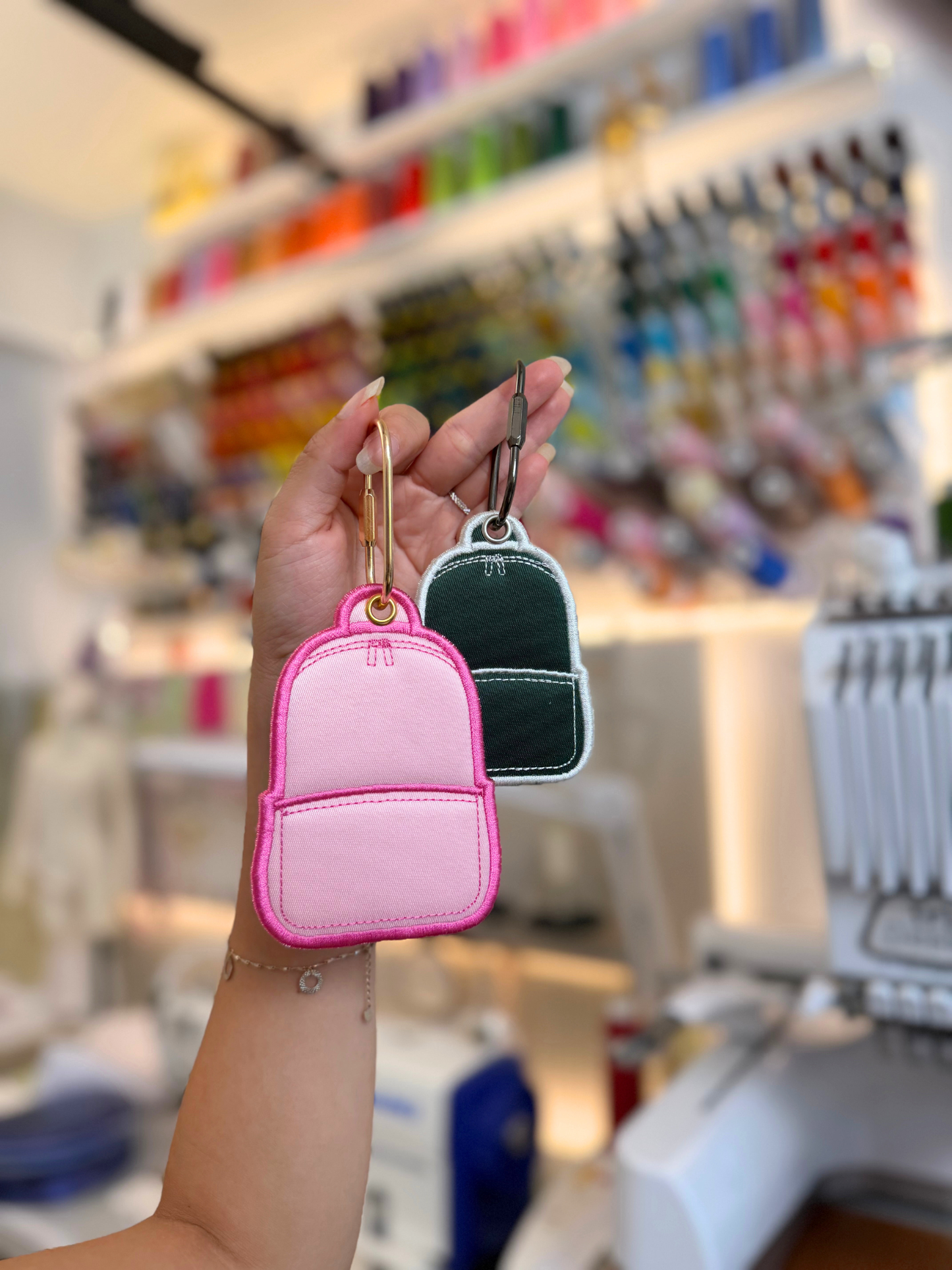 Backpack ITH bag tag key chain