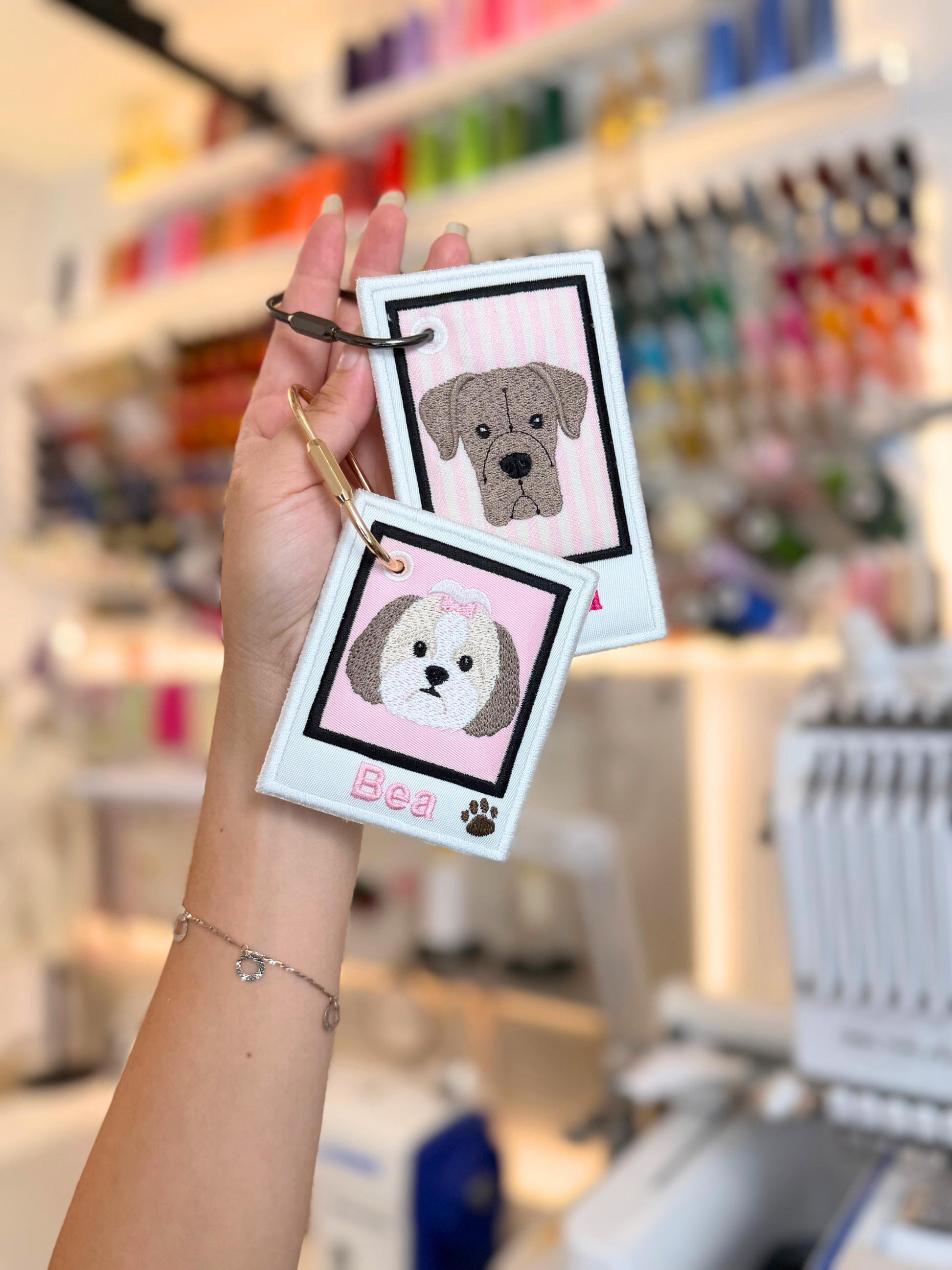 Polaroid dog ITH bag tag key chain embroidery file